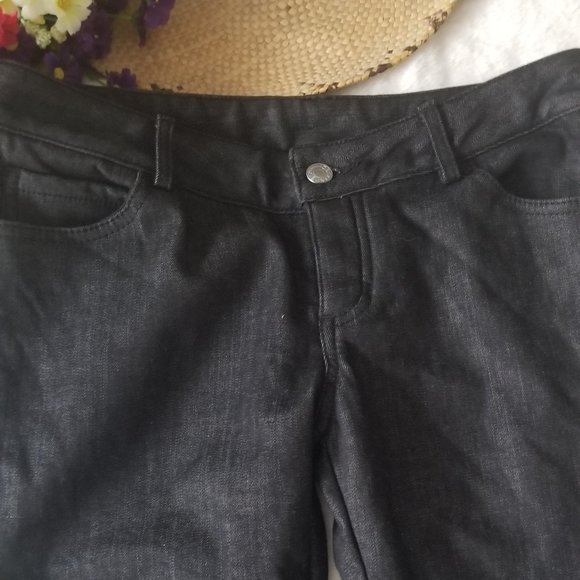 Blue Jeans - Picture 5 of 9